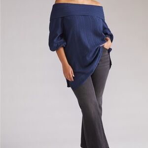 Chic Off-Shoulder Blue Pullover